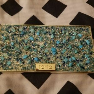 TARTE finger paint eyeshadow